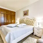 Elite Palace Apartment *