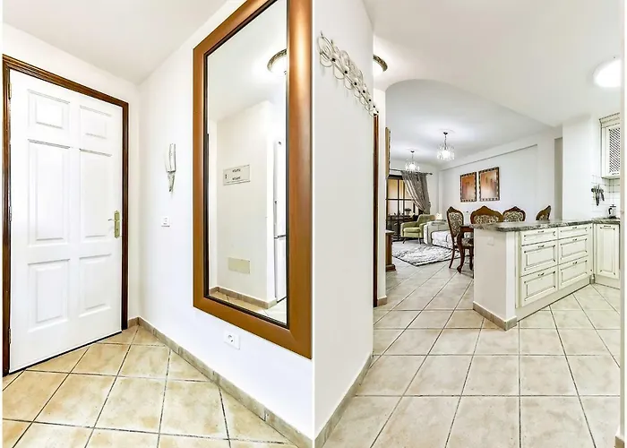 Elite Palace 公寓 阿德耶